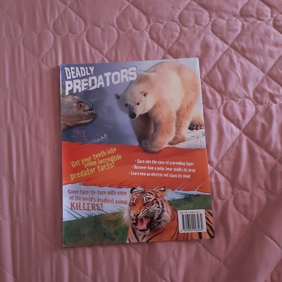 📚🎨 3/$15 Deadly Predators Book - Picture 2 of 2
